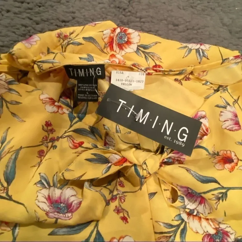 Timing  Romper   - Picture 10 of 12